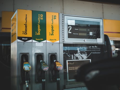 Czy warto korzystać z programów lojalnościowych na stacjach benzynowych?